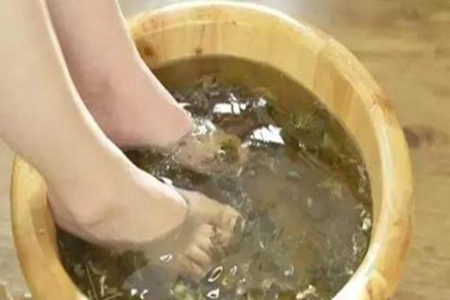 例格女装冬日的一道倩影 粉红佳人